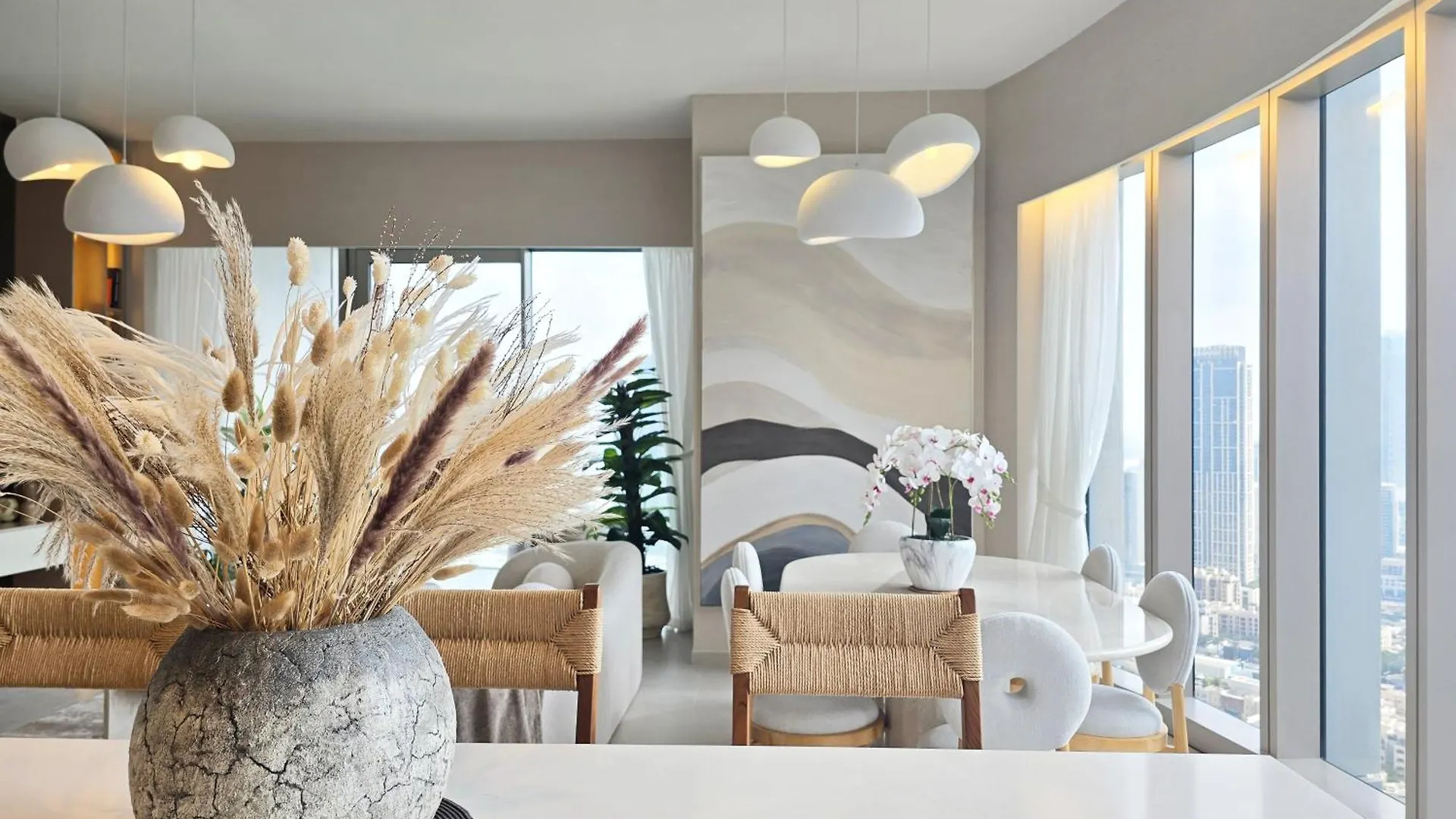 Venduras Homes -Grande Tower, Downtown Dubai, Burj Khalifa & Fountain Views Apartment Dubai