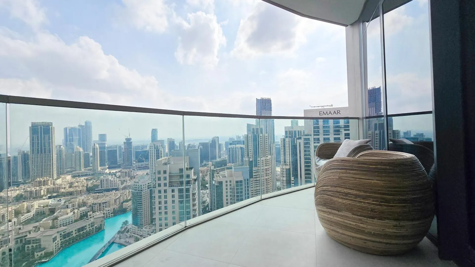 Venduras Homes -Grande Tower, Downtown Dubai, Burj Khalifa & Fountain Views Apartment Dubai